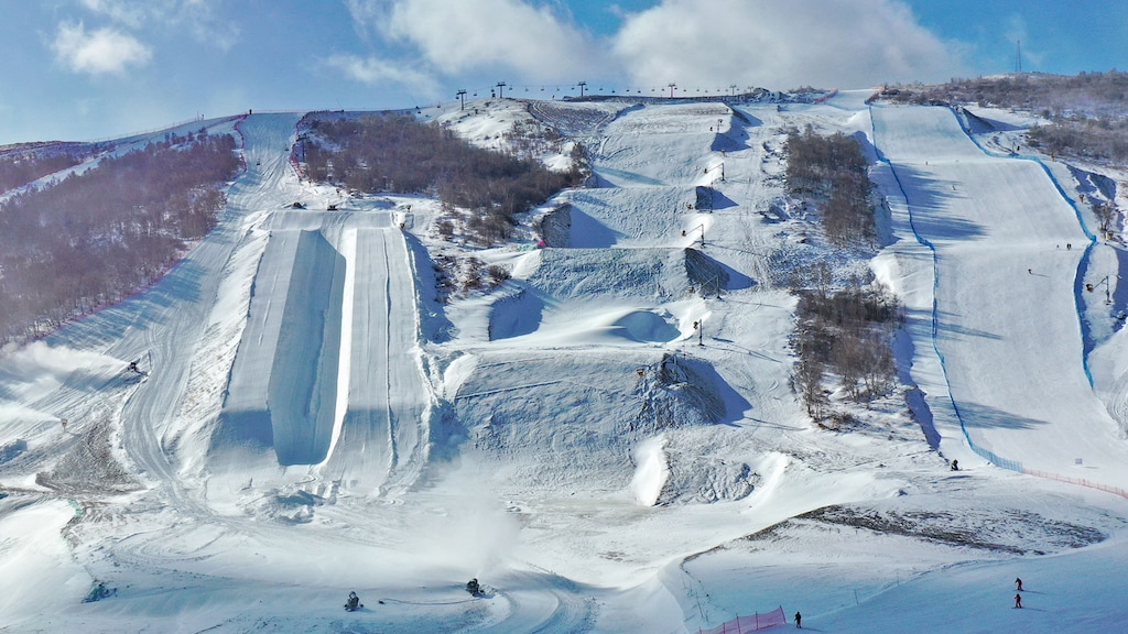 De sneeuw in Peking is bijna zonder uitzondering opgespoten.