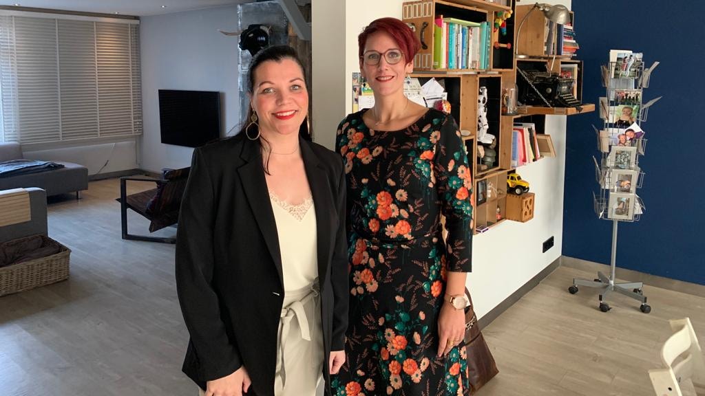 Floor (links) en Marieke zijn allebei veel afgevallen