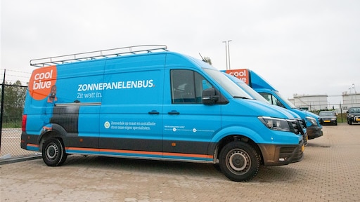 Jointje roken in bedrijfsbus? Ontslag op staande voet