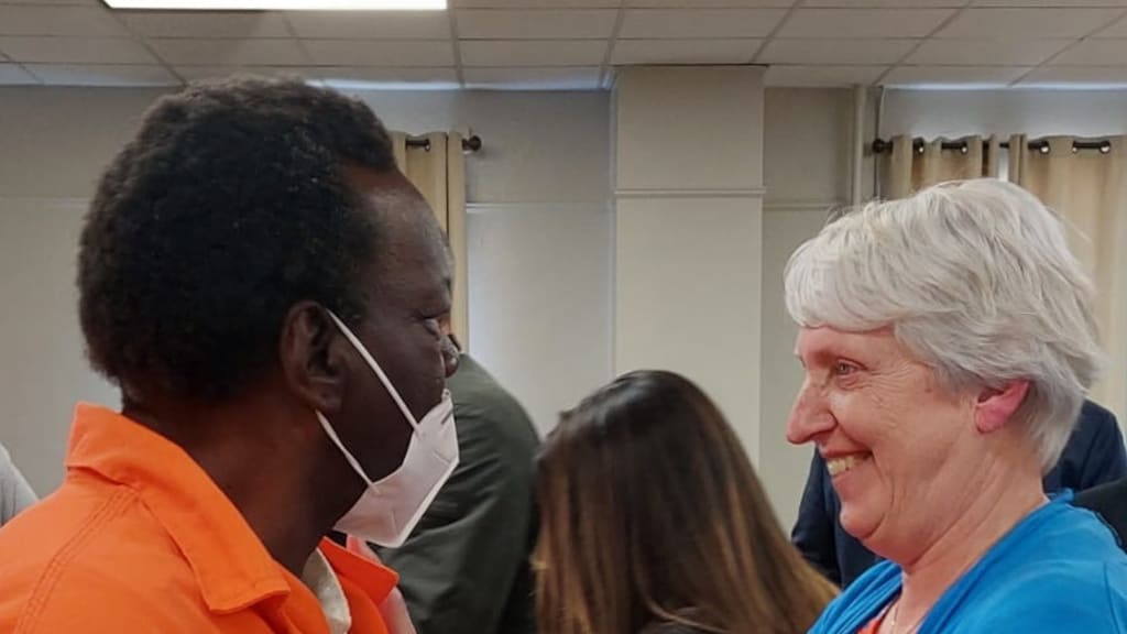 Marian uit IJsselmuiden vocht 25 jaar voor vrijlating Amerikaan: 'Eindelijk gelukt'