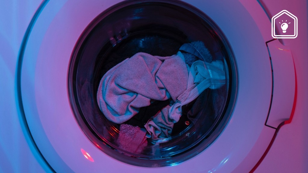 Aha! Daar is dus dat klepje onderaan de wasmachine voor