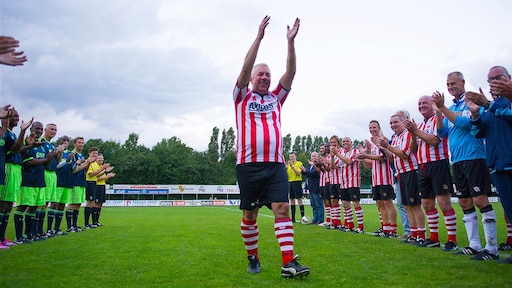 'Nederlandse oud-voetballer kreeg dementie door koppen'