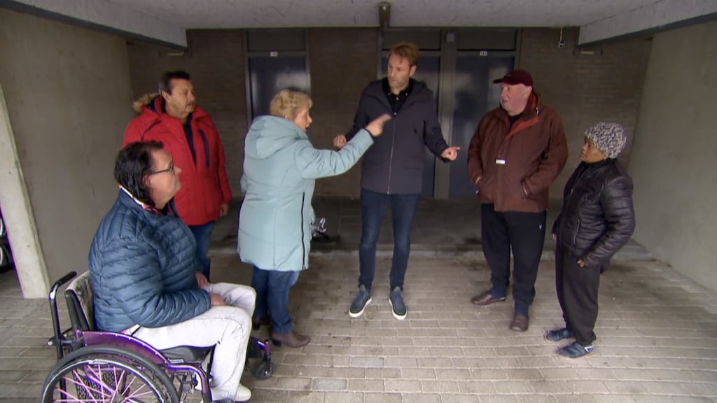 'Explosieve' burenruzie in Mr. Frank Visser escaleert volledig