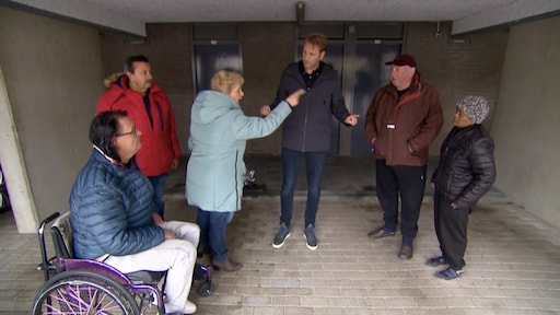 'Explosieve' burenruzie in Mr. Frank Visser escaleert volledig