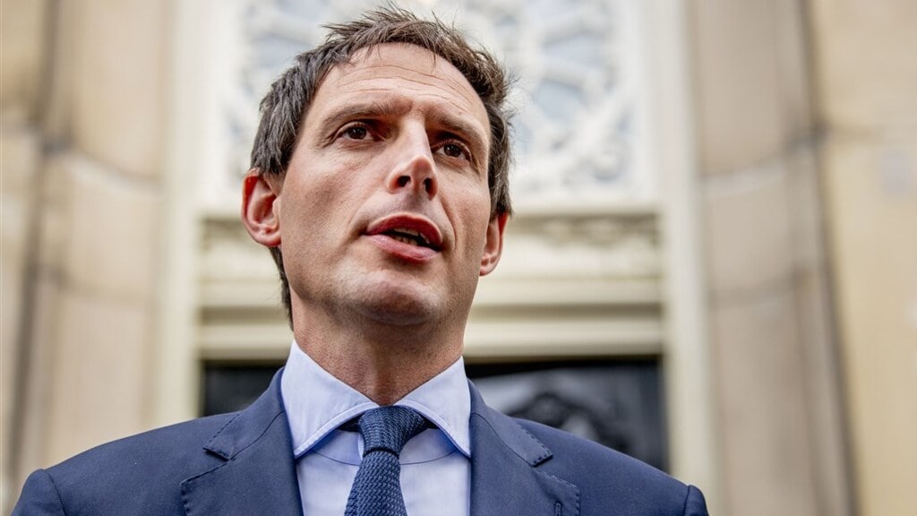 Hoekstra: stop met fossiele brandstof, anders kookt planeet over