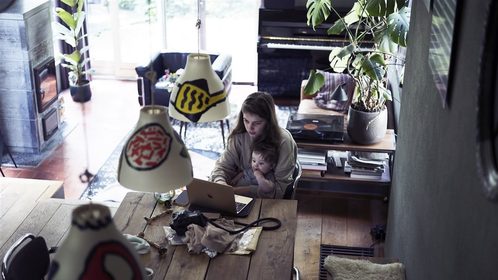 Inkomen Nederlandse vrouw in slakkengang omhoog