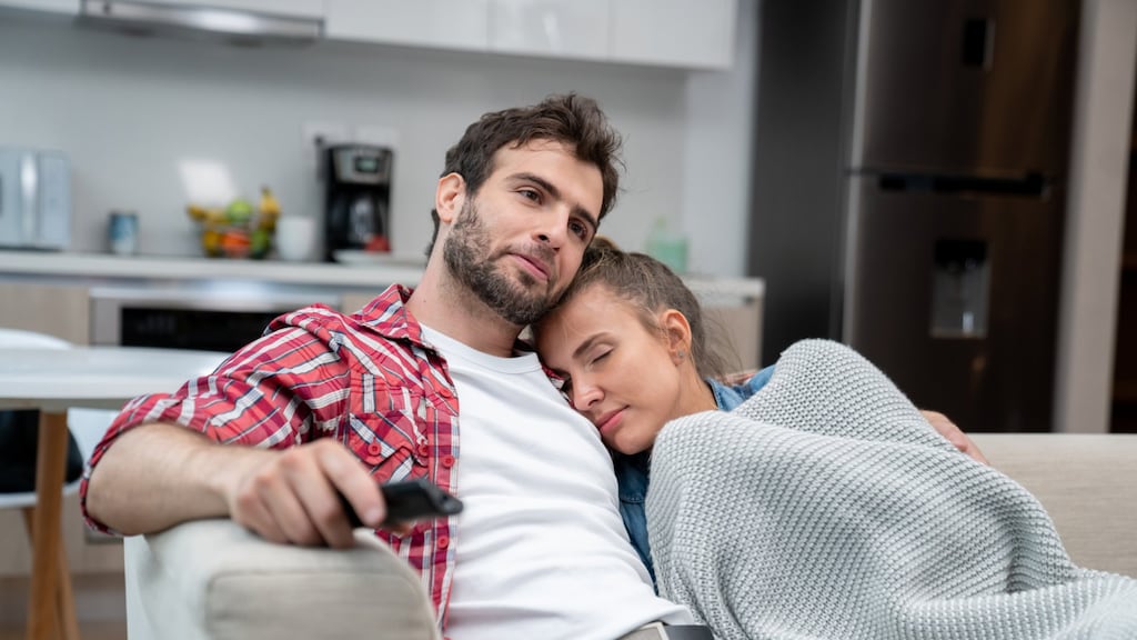 De opvoedkwestie: 'Is het ongezellig dat ik vroeg naar bed ga?'