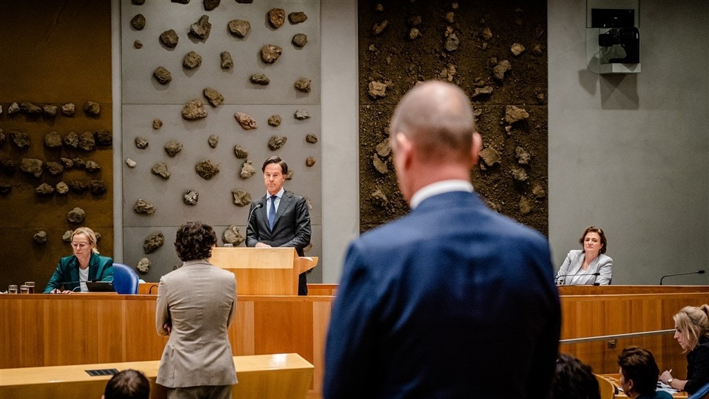 Ook regeringspartijen willen dat kabinet 'koopkrachtdreun' beperkt