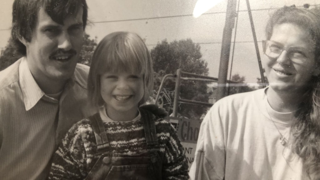 Miriam met haar ouders.