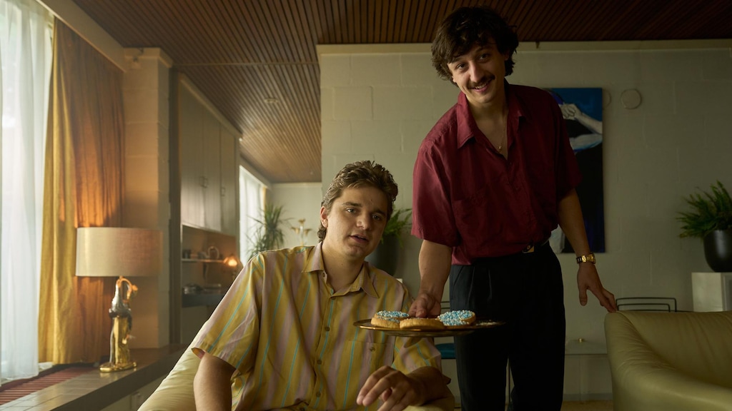 Netflix dropt teaser van Nederlandse sekslijn-serie Dirty Lines