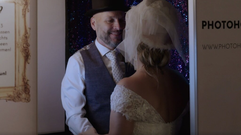 De vonken (en zoenen) vliegen in het rond bij Antoine en Kim in MAFS