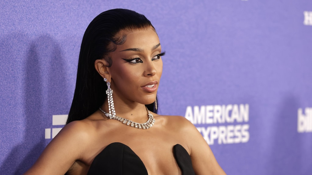 Doja Cat treedt op tijdens Art+Film Gala