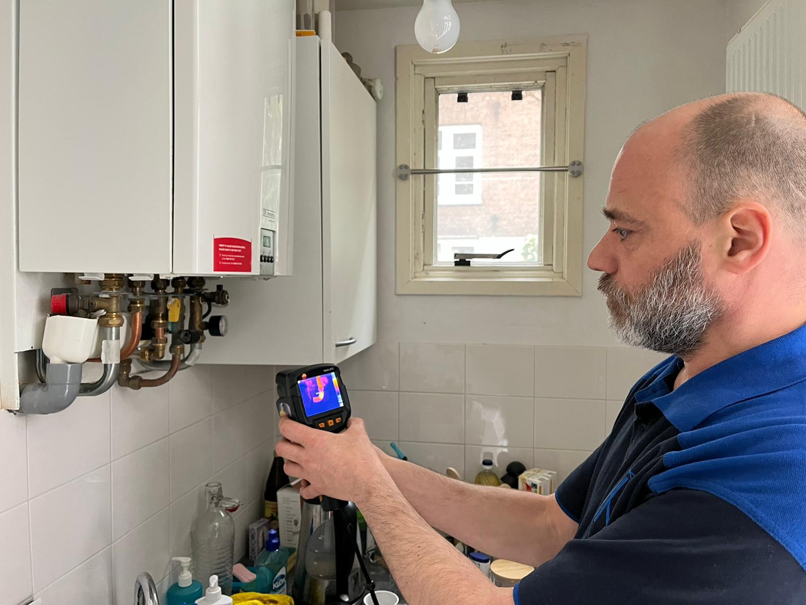 Praktische hulp bij energiearmoede: Fixbrigade isoleert je huis