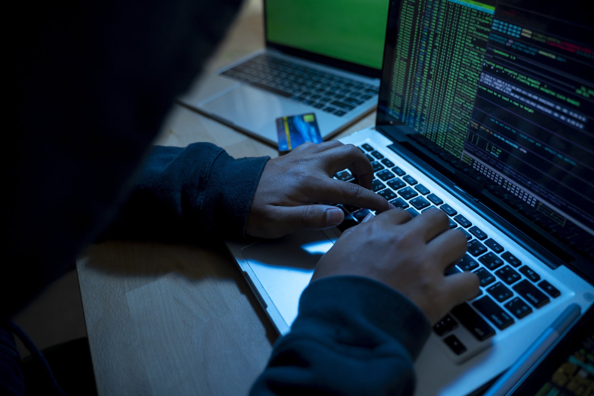 Politie verspreidt stemgeluid Odido-hacker, maar hem herkennen is lastig