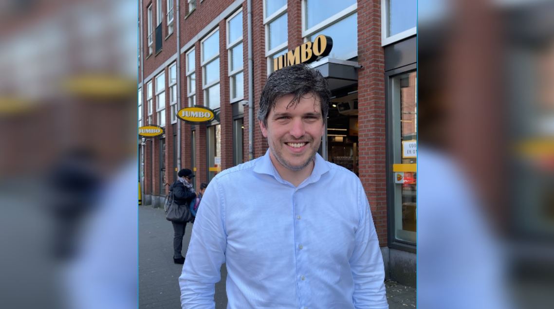 Deze supermarktmanager neemt in principe iedereen aan