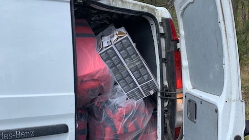 Twee Irakezen met bestelbus vol zwemvesten aangehouden