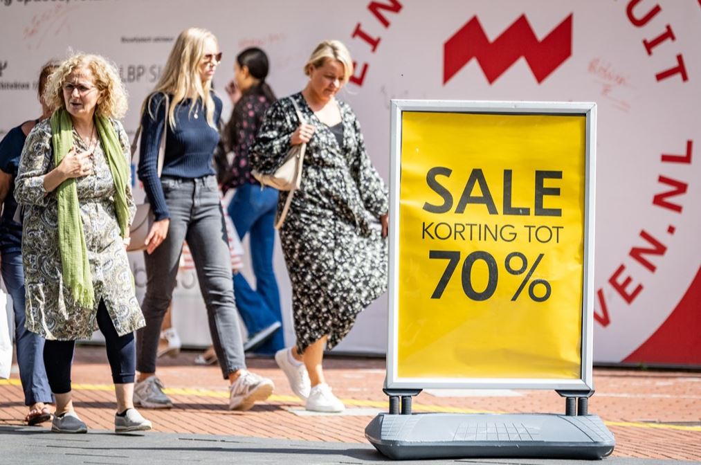 Vanaf mei geen misleidende 'van-voor'-prijzen meer in winkels