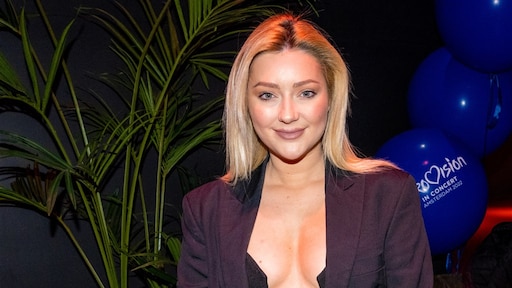 Ophef over songfestivalact Albanië vanwege sensueel gebaar