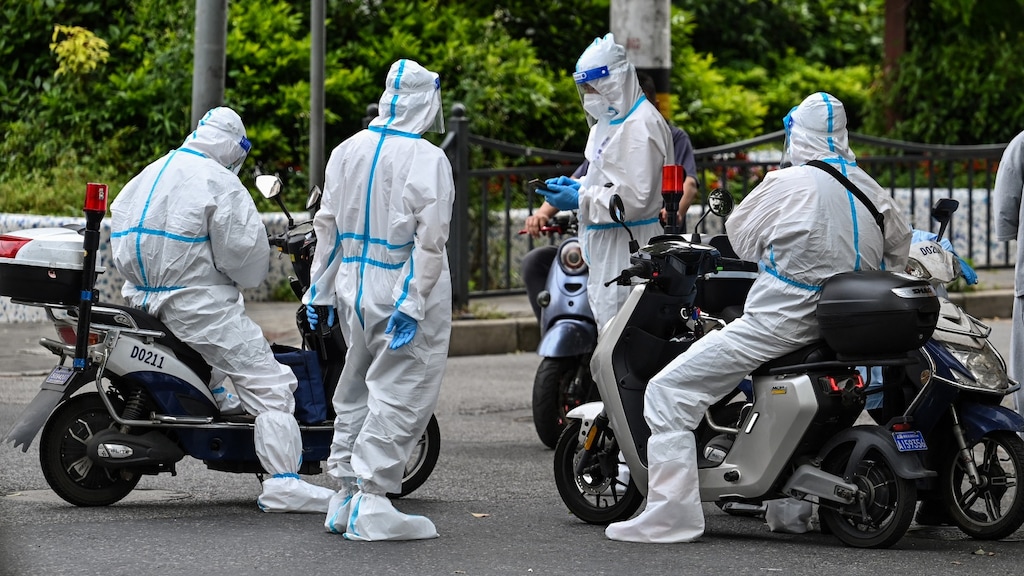 Xi Jinping waarschuwt: coronabeleid mag niet bekritiseerd worden