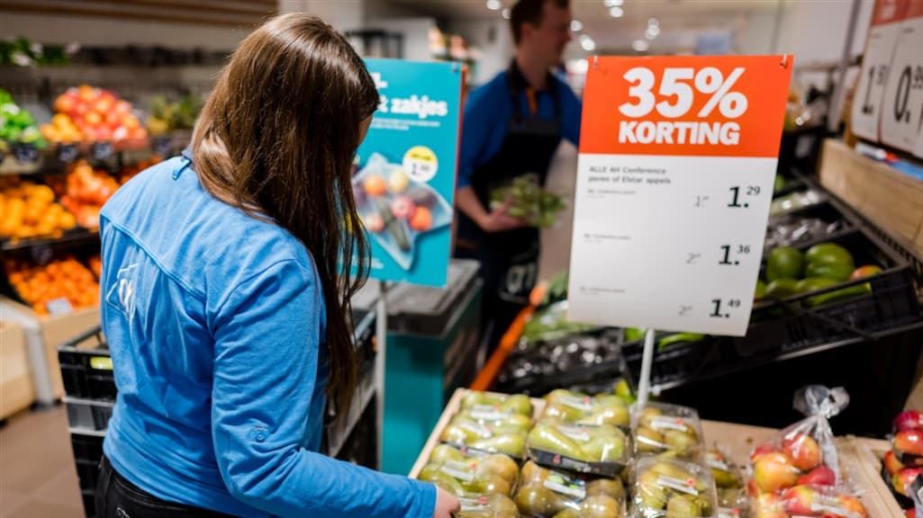 Consumentenbond: prijzen bij de kassa nog steeds geregeld hoger dan bij het schap