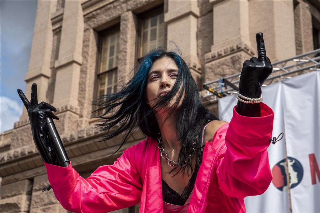 Uit Rusland ontvluchte Pussy Riot-leider gevlucht naar Litouwen