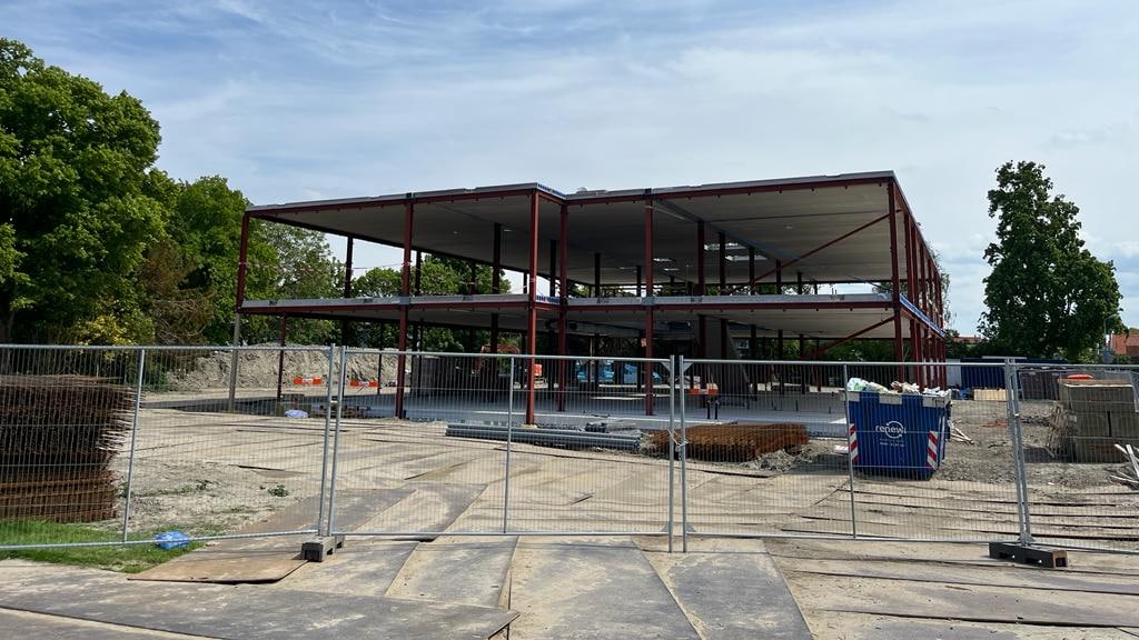 Basisschool in Zeeland wordt verkeerd om gebouwd: hoe kon het misgaan?