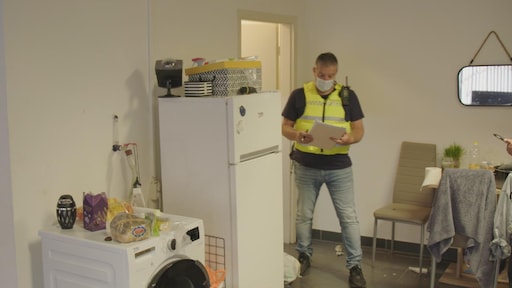 Arbeidsmigranten in de knel: leven in vrachtwagencabine of zeecontainer