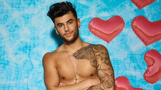 Love Island-ster Niall vier jaar na deelname onherkenbaar