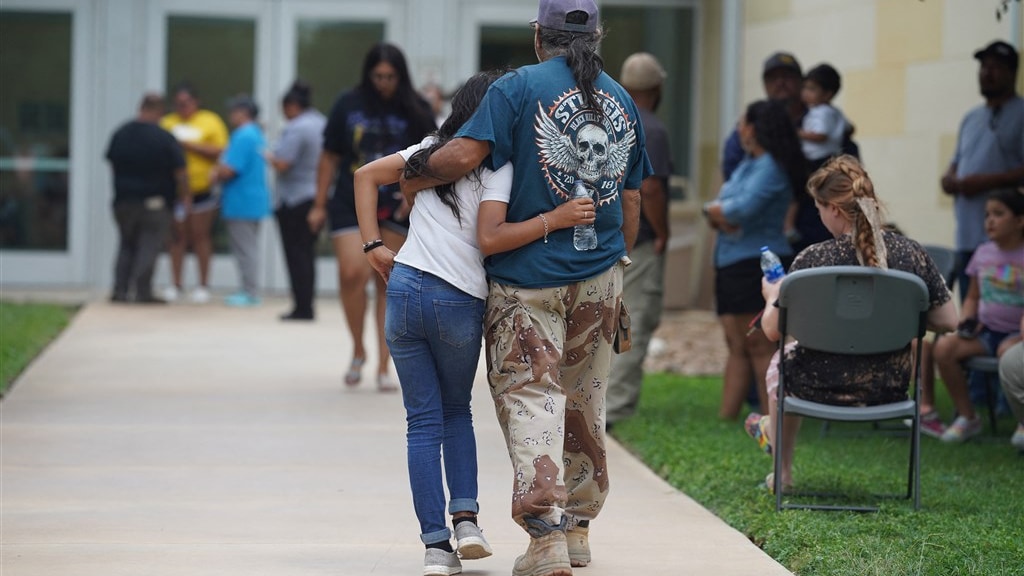 Bloedbad op basisschool Texas: 'Er zijn meer wapens dan mensen in de VS'