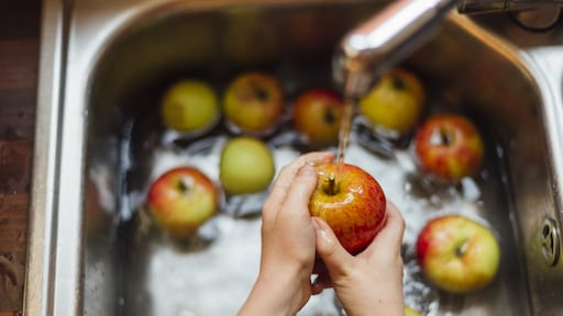 Hoeveelheid pesticiden op fruit fors toegenomen: 'Je wast ze er niet zomaar af'