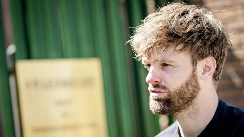 Tim Hofman gaat met BOOS het theater in