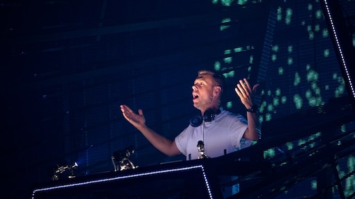 Armin van Buuren tevreden met aftrap shows: 'Overweldigd'