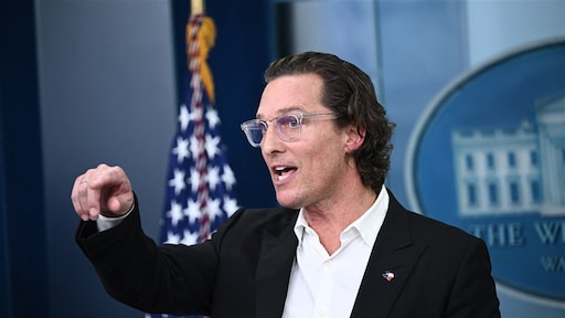Matthew McConaughey vraagt in emotionele speech om strengere wapenwet