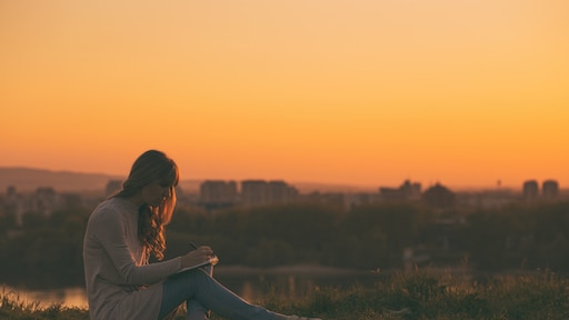 Nina wil nooit meer het verdriet om haar dode ouders wegstoppen