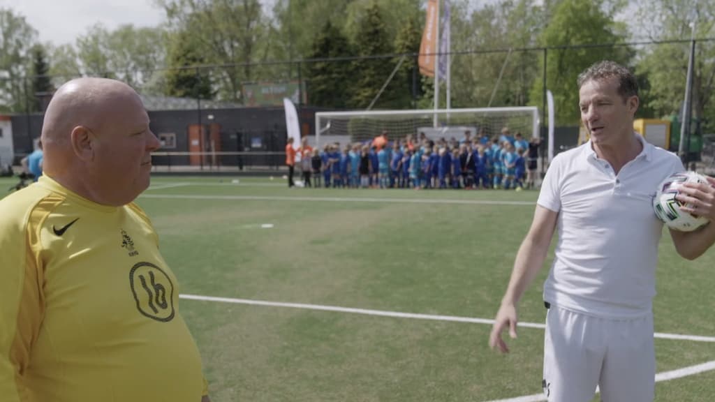 John de Bever traint Peter Gillis: 'Hij kan nog geen drie meter lopen'