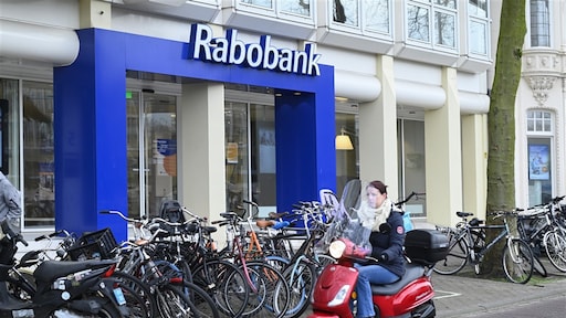 Eerste verhogingen spaarrente binnen: Rabo en LeasePlan Bank