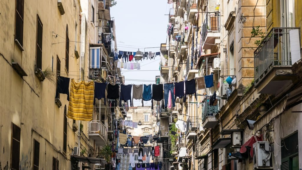Inwoners Napels mogen wasgoed toch buiten blijven hangen