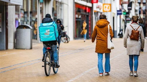 Zwaarwegend advies aan Hoge Raad: bezorgers Deliveroo geen zzp'er
