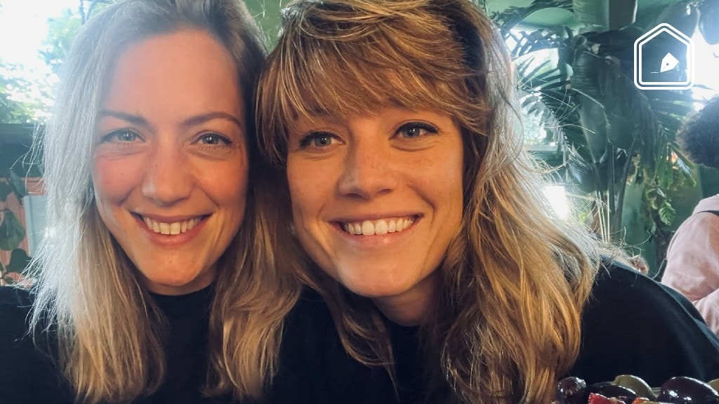 Zo is het nu met Dyan en Vera: ‘Alsof je met een grijpmachine uit de stad werd gehaald’