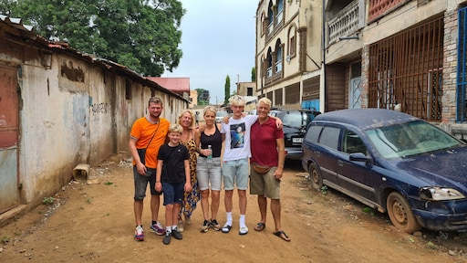 Cultuurshock voor Ik Vertrek-familie: 'Toilet doorspoelen, even niet'