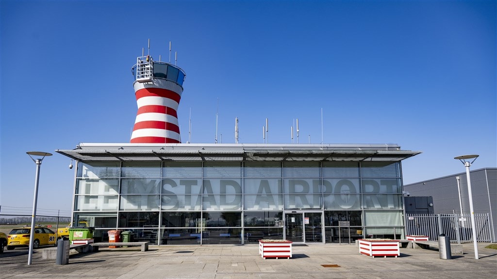 Schiphol dreigt: zonder vakantievluchten heeft vliegveld Lelystad geen toekomst