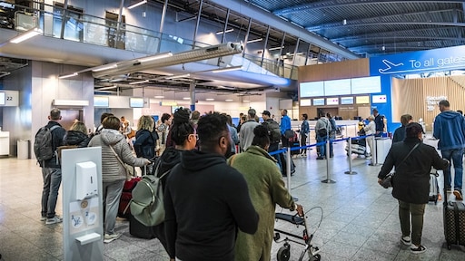 Vluchten op Schiphol en Eindhoven Airport bewust vertraagd, zodat reizigers vlucht haalden