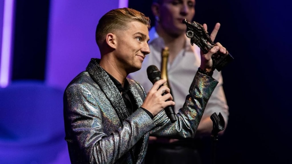 Mart Hoogkamer gaat theaters in met eigen show: 'Een eer'