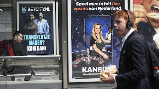 Gokreclames met bekende Nederlanders zijn vanaf vandaag verboden