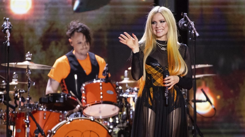 Avril Lavigne reageert op dubbelganger-complottheorie