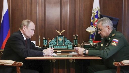 Poetin spreekt van 'bevrijding' Loehansk: 'Russen houden vast aan tactiek'