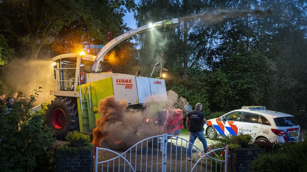 Rellen voor deur stikstofminister: 100 uur taakstraf en maand voorwaardelijk voor actievoerders