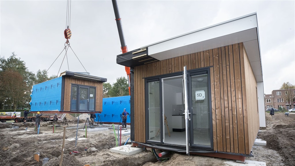 Snel opleveren flexwoningen 'komt amper van de grond'