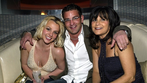 Vader Britney Spears moet onder ede verklaren over curatele