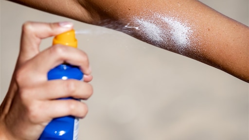 Prijs zonnebrandcrème loopt op tot 20 euro, dit is waarom